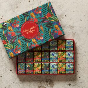 Chocolate and Love Napolitans giftbox chocolade cadeau kerstpakket afbeelding 3 van Gifts.nl