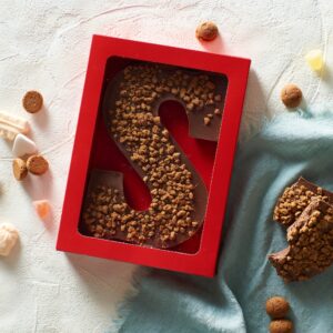 Gevulde Chocoladeletter sinterklaas cadeau kerstpakket afbeelding 3 van Gifts.nl